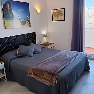 En Puerto Marina 204 Apartamento